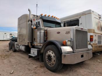  Salvage Peterbilt 379