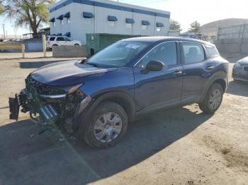  Salvage Nissan Kicks