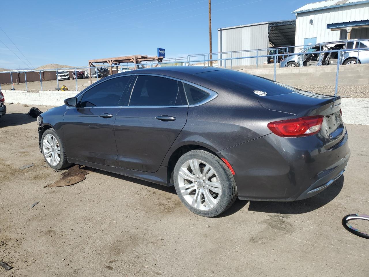 Chrysler 200 Limited Image 4