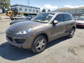  Salvage Porsche Cayenne