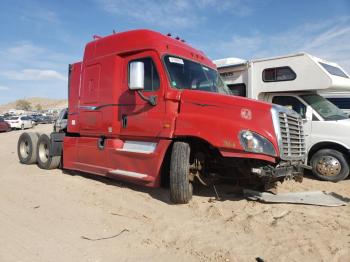  Salvage Freightliner Cascadia 1