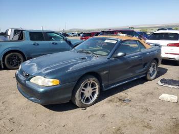  Salvage Ford Mustang