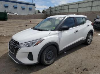  Salvage Nissan Kicks
