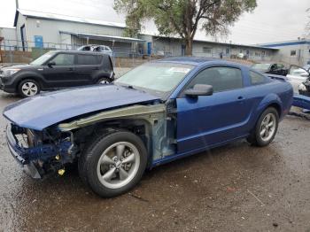  Salvage Ford Mustang