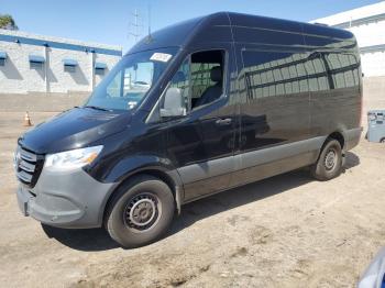  Salvage Mercedes-Benz Sprinter