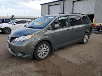  Salvage Toyota Sienna