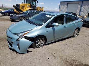  Salvage Toyota Prius
