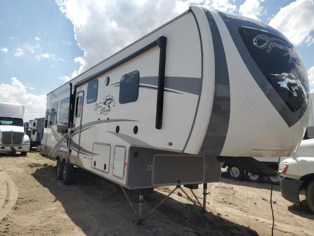  Salvage Travel Supreme 5thwheel