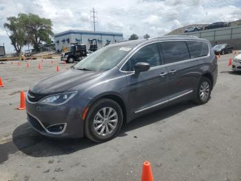  Salvage Chrysler Pacifica