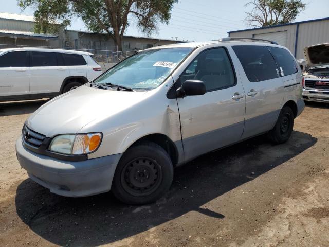  Salvage Toyota Sienna