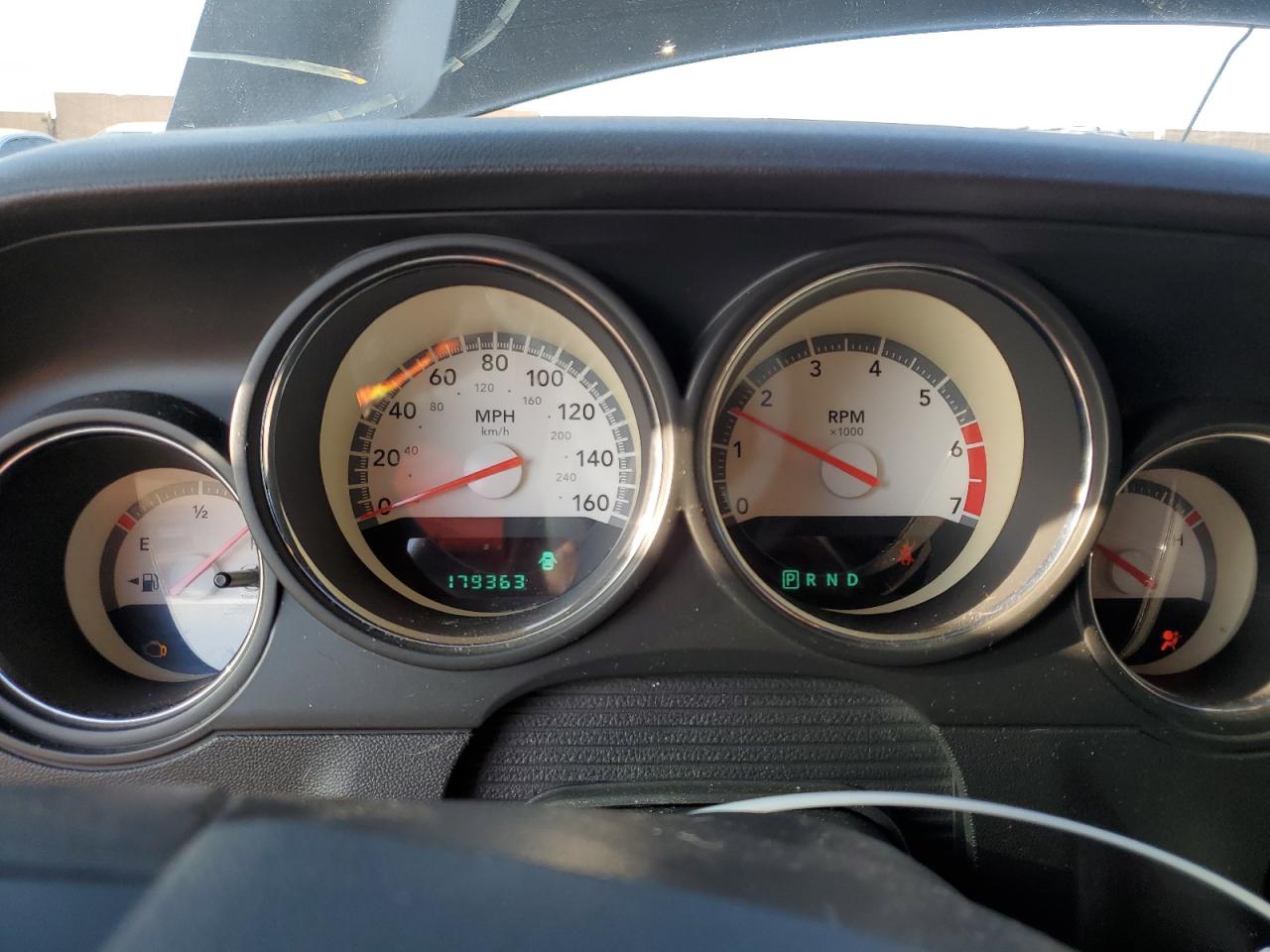 Dodge Challenger Se Image 9