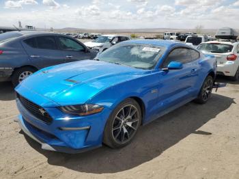  Salvage Ford Mustang