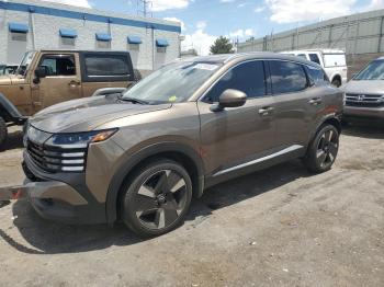  Salvage Nissan Kicks