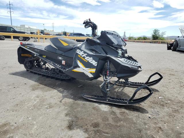  Salvage Ski-Doo Sumit