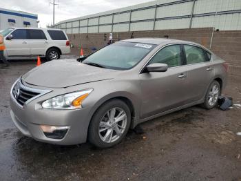 Salvage Nissan Altima