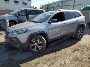  Salvage Jeep Cherokee