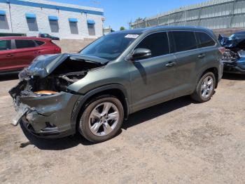  Salvage Toyota Highlander