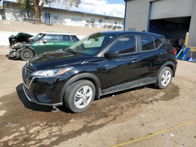  Salvage Nissan Kicks