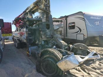  Salvage Freightliner M2 106 Med