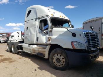  Salvage Freightliner Cascadia 1