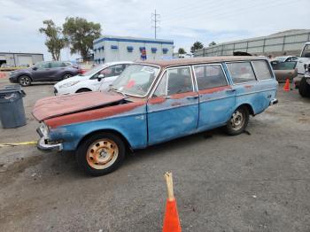  Salvage Volvo 144