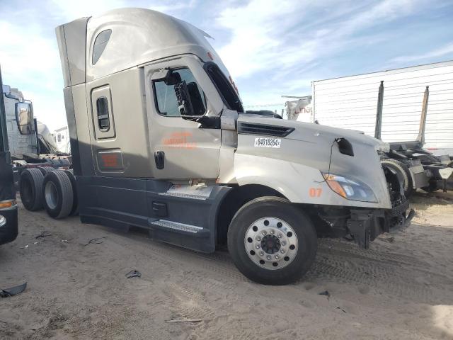  Salvage Freightliner Cascadia 1