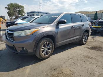  Salvage Toyota Highlander