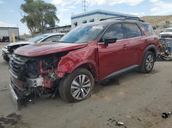  Salvage Nissan Pathfinder