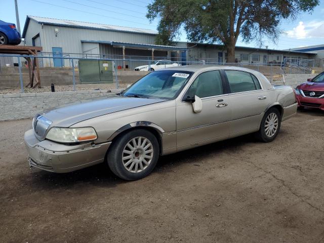  Salvage Lincoln Towncar