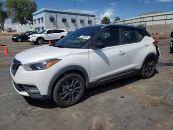  Salvage Nissan Kicks