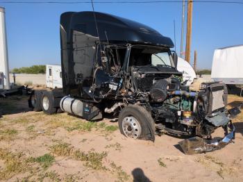  Salvage Volvo Vn