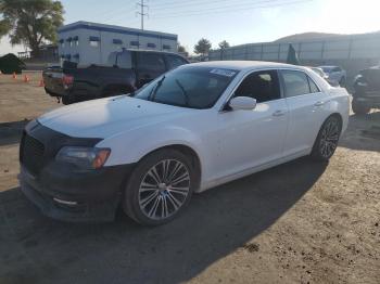  Salvage Chrysler 300