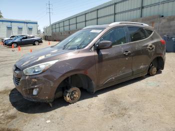  Salvage Hyundai TUCSON