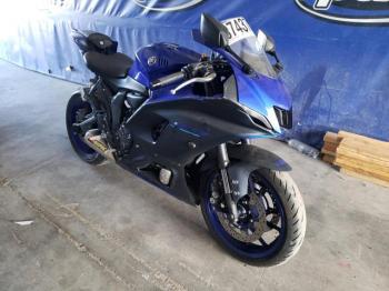  Salvage Yamaha Yzfr7