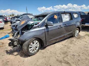  Salvage Kia Sedona