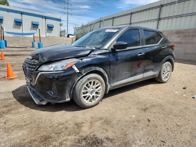  Salvage Nissan Kicks