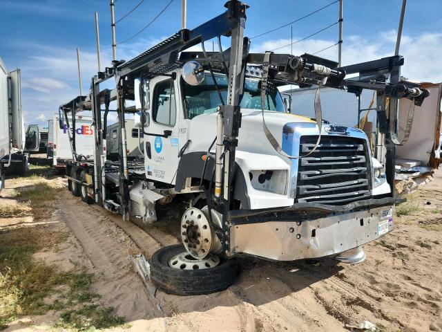  Salvage Freightliner 114sd