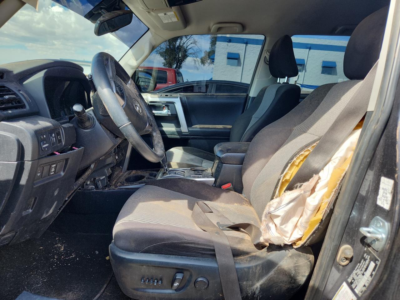 Toyota 4Runner Sr5 Image 4