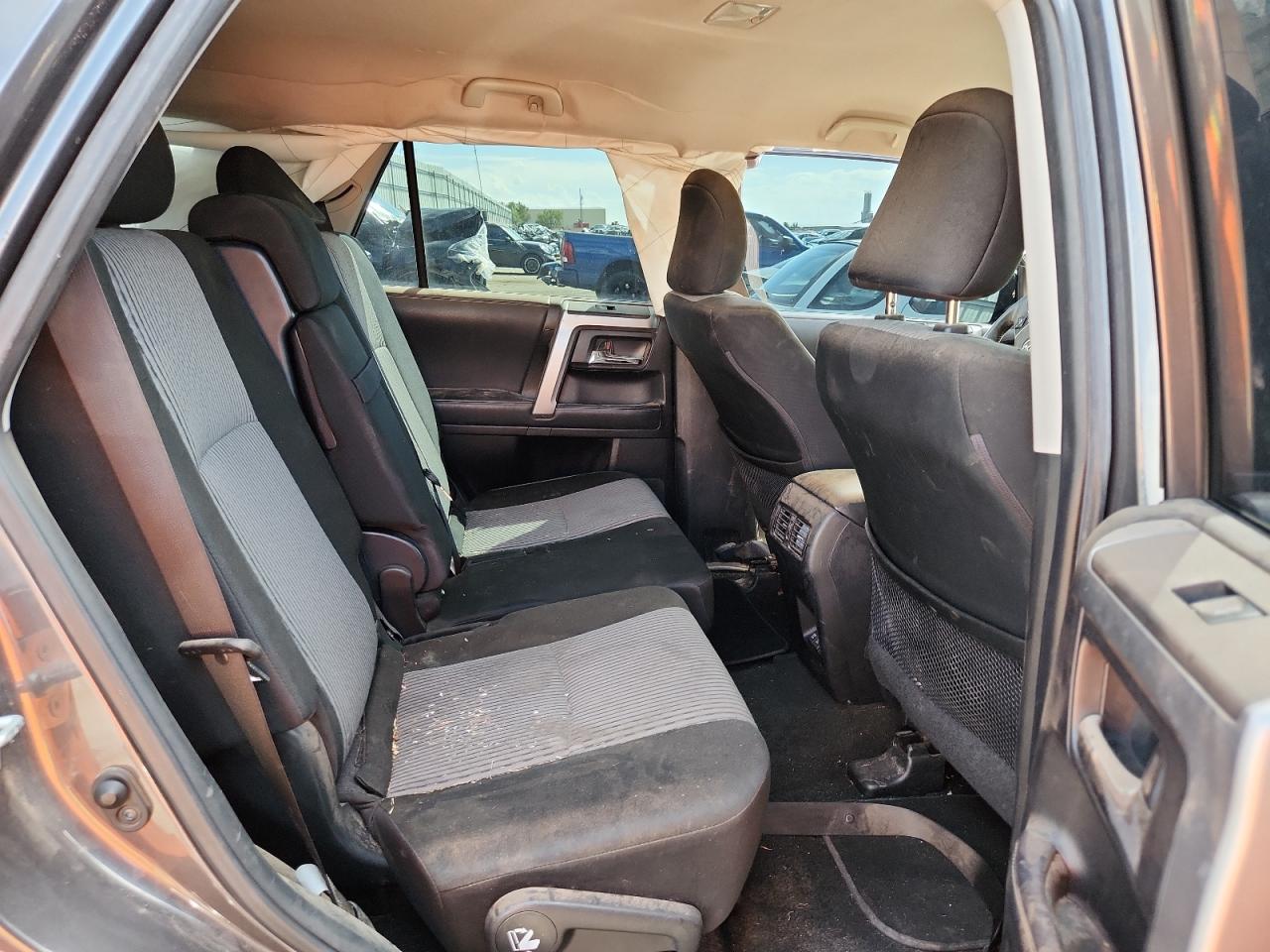 Toyota 4Runner Sr5 Image 13