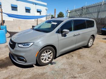  Salvage Chrysler Pacifica