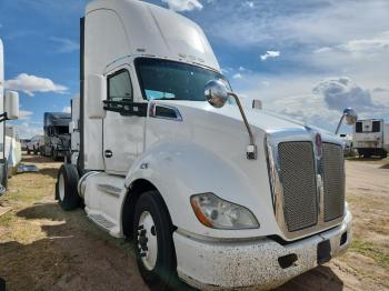  Salvage Kenworth T680