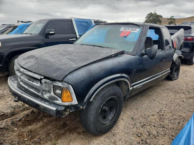  Salvage Chevrolet S-10