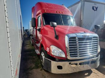  Salvage Freightliner Cascadia 1