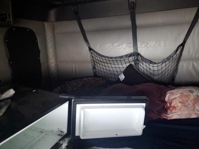 Freightliner Cascadia 1 Image 7