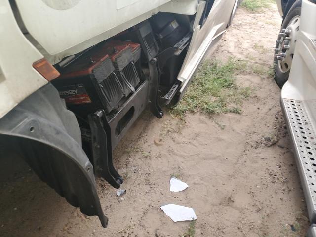 Freightliner Cascadia 1 Image 10