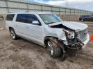 GMC Yukon Denali Image 4