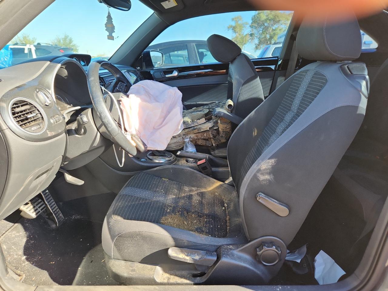 Volkswagen Beetle Turbo Image 11