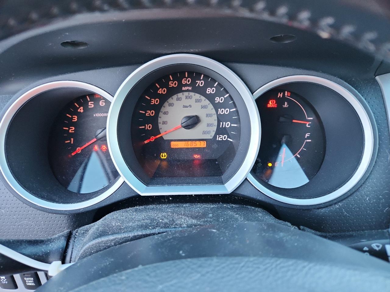 Toyota Tacoma Access Cab Image 8