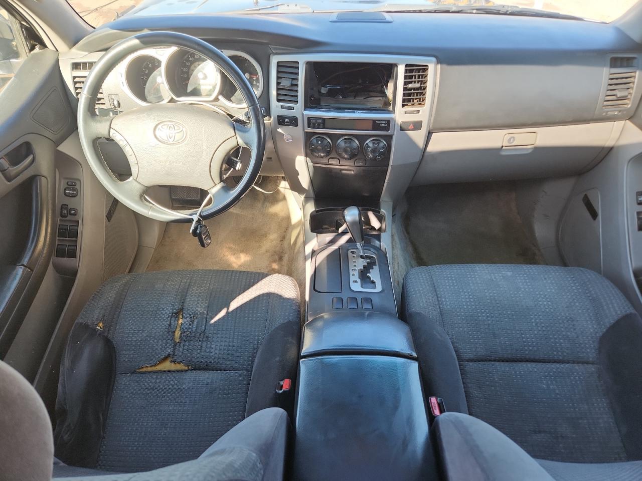 Toyota 4Runner Sr5 Image 9