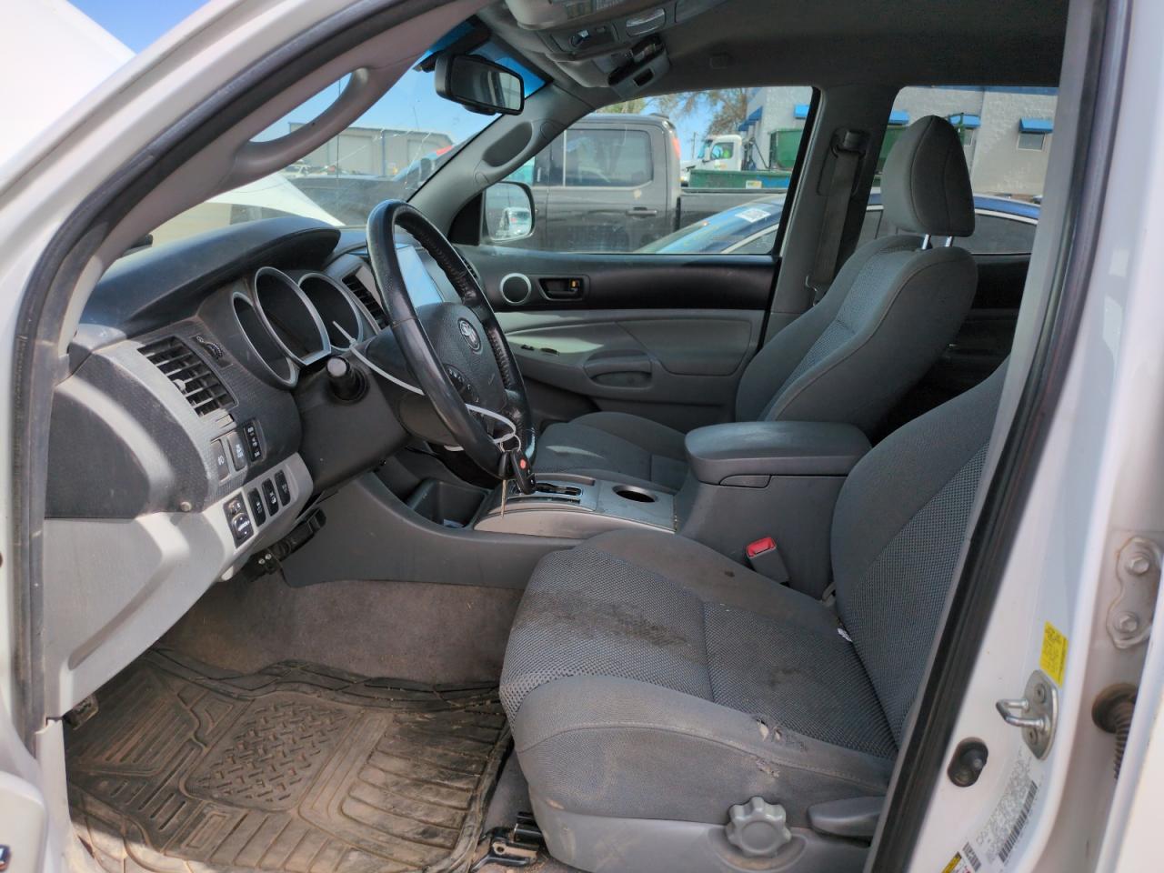 Toyota Tacoma Double Cab Image 7